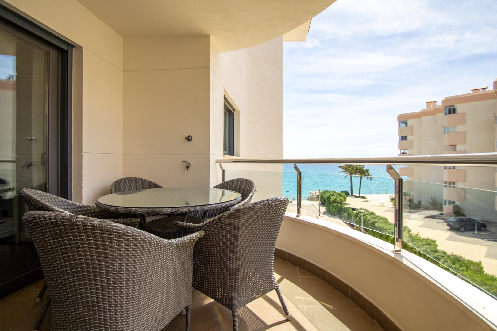 Precioso apartamento en zona Cap Negret con vistas al mar